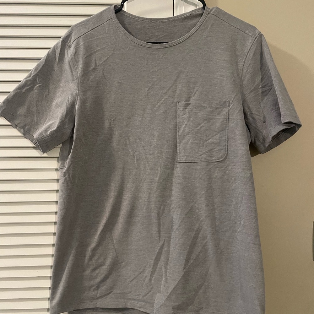 Lululemon Gray Short Sleeve T-Shirt